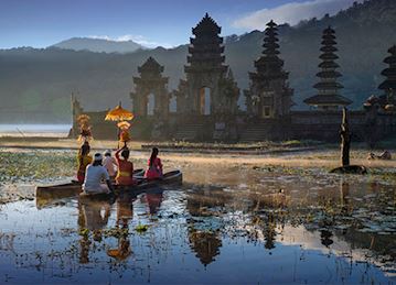 Lake Temple, Bali